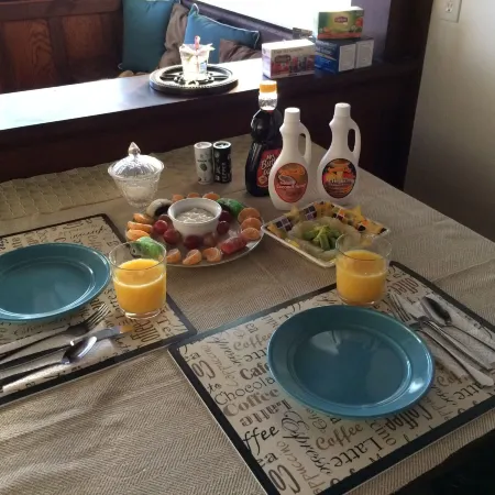 Hilo Bay Oceanfront Bed and Breakfast