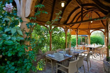 Babiččina Zahrada Penzion & Restaurant