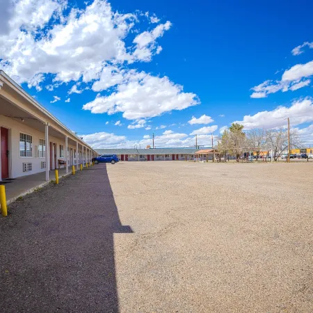 Holiday Motel Lordsburg I-10