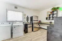 Springdale Vacation Rental ~ 9 Mi to Fayetteville! - parking