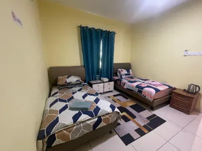 BentaraInn Roomstay @ Ulu Tiram Hotels near Tiram Indoor Water Park