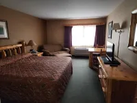 Pine Peaks Lodge & Suites Hotels in Crosslake