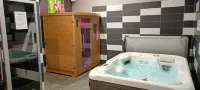 The Originals Boutique, Hôtel de l'Univers, Montluçon - spa