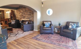 The Lakehouse Inn at Sledd Creek