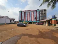 Raja Hotel and Lodge Hotels near Old LIC More