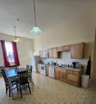 Charming 2-bedroom apartment in delightful Monroe, Oregon. - Homestays