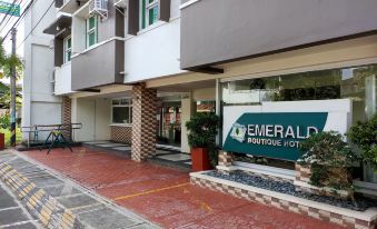 Emerald Boutique Hotel