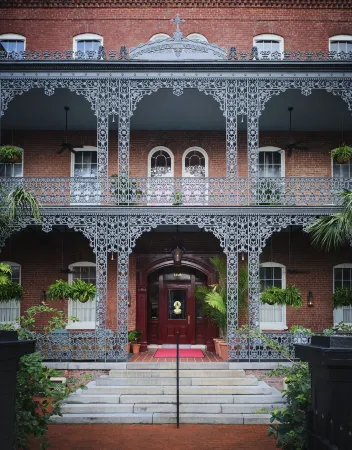 Hotel Saint Vincent Отели в г. Гретна