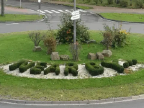 Hotel Near by Hotéis em Laatzen