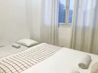 2BR laid back apartment, near beach
