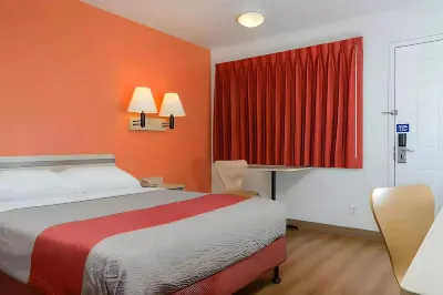 Super 8 by Wyndham Turlock Hotel a Turlock