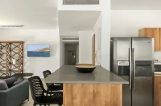 Sea View Penthouse Near the Beach by Sea N' Rent