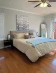 Chandler Retreat - Lakehouse Hotels near Urban Air Trampoline and Adventure Park