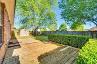 2 Mi to Uca: Group Getaway w/ Private Yard! - 3-Star