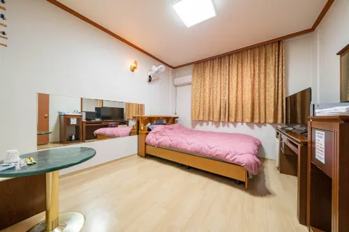 Hongcheon Woodeungjang Motel