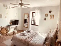 Chambre d'hôtes Le Temps Suspendu Provence Hôtels à : Pernes-les-Fontaines