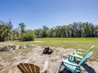 Peaceful Pomona Park Home 1 Mi to Lake Broward! Hotels in Putnam County