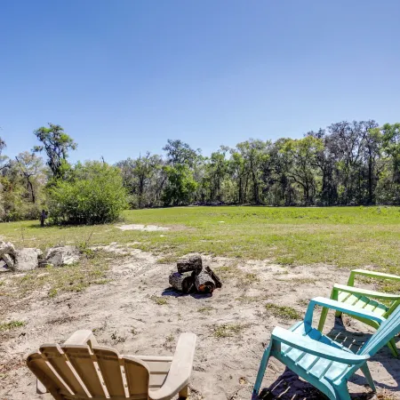 Peaceful Pomona Park Home 1 Mi to Lake Broward!