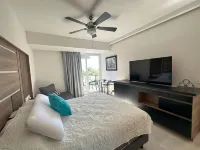 LIFE BUCERIAS 324 APT just one block on the beach in Golden zone