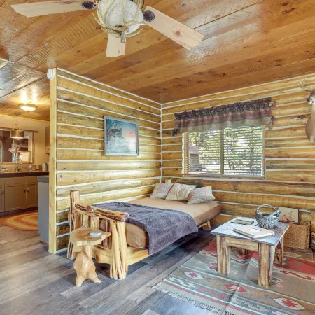 Jemez Springs Cabin w/ Stunning Mtn Views!