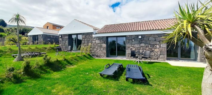 Pátio Ecolodge Hotels in Horta