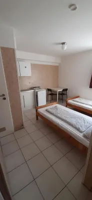 2-Rent Group Hostel Apartments Eve74 - Homestays