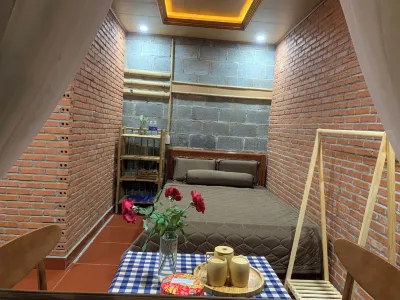 Suoi Xanh Garden Hoteles cerca de Tin Học Thiên Phú