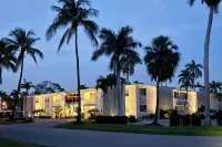 BEST LOCATION IN Naples! 300 steps to white sand beaches. All new!!!