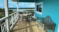 Blue Hole Lodge - Bonefish Heaven with Blue Hole in Backyard