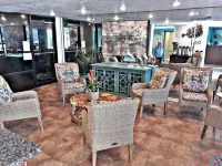 Beach front condo with balcony