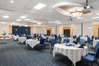 홀리데이 인 위니펙 - 에어포트 웨스트