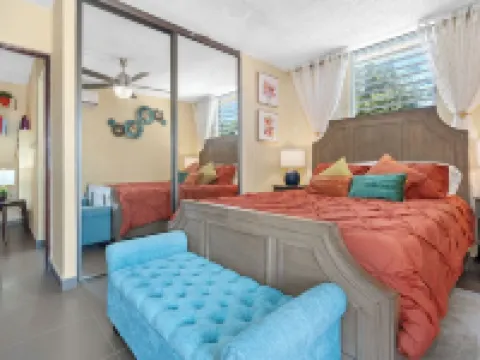 The Jewel of Levittown: Charming 2-bedroom apartment with WiFi, AC in Toa Baja Hotels in Levittown