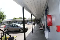 Dunedin Cove Motel Hotels in Dunedin