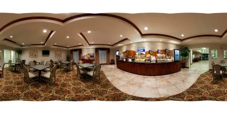 Holiday Inn Express & Suites EVANSTON by IHG