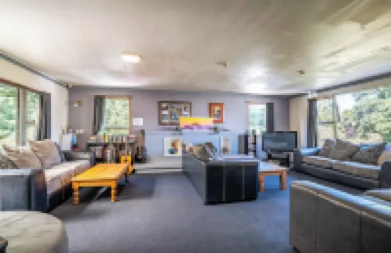 The Flaming Kiwi Backpackers Hotels in Queenstown