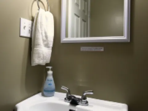 Jenny's Guest House Hotels in Yellowknife