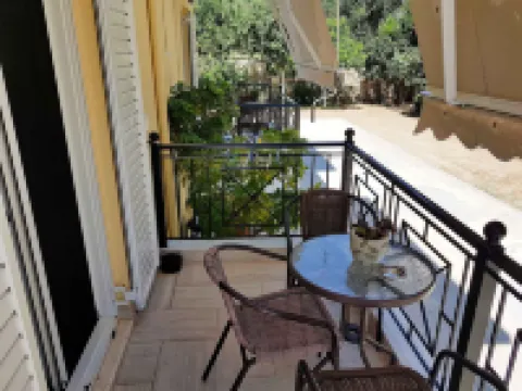 ไอโอเนียน วิว เจม - ปาร์กา การ์เดน เนสต์