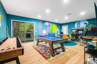 OMG! Indoor Mini Golf, Bowling, Theater, Hot Tub