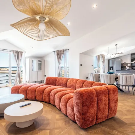 Luxury Apartment Marino Near Beach Отели рядом с достопримечательностью «ВМБ Лора»