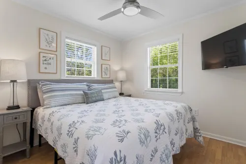 Walk to the Waves: Play & Unwind on the Coast!