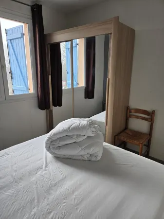 3-room apartment for rent by the week for 4 people, pets allowed Отели в г. Салава