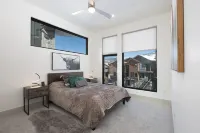 Modern Escape on the Blue
