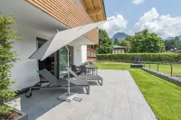 Central, south-facing terrace, mountain view, sauna, ski locker, free summer cable car