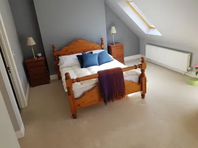 Beautiful cottage in woodland setting close to the Dorset coast Hotels near باب ديرادلا