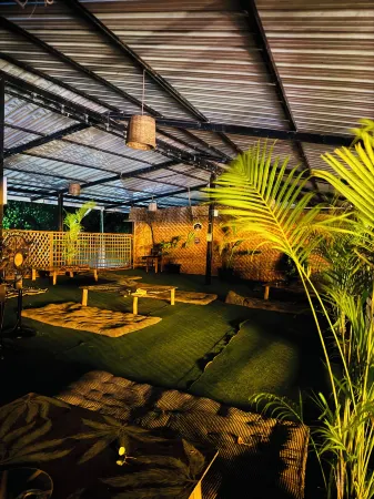 See Ya Heritage Stays Отели рядом с достопримечательностью «Tantra Rock Cliff»