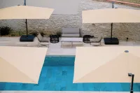 Hotel Laperouse - Pools
