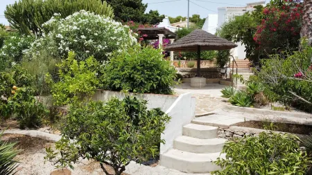 Villa with beautiful sea view and heated pool