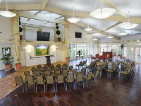 奧克斯-卡馬里奧希爾頓花園客棧 奧克斯納德酒店