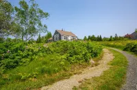 Charming Honeymoon Cottage on 18-acre Wooster Farm owned by Frank Benson