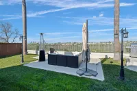 Spacious 4-bedroom house in delightful Chula Vista with view